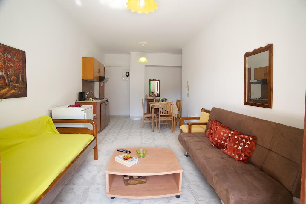 Thodora Appartments Sami  Exterior photo